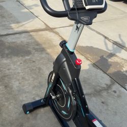 L NOW D518 Indoor Exercise Bike – Smooth & Sturdy