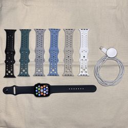 Apple Watch Series 8 45mm GPS - Midnight Aluminum - Like New!