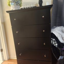 Chest 5 Drawers