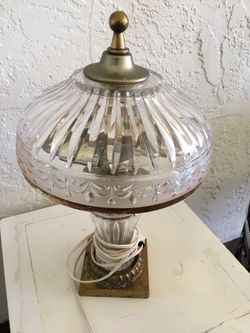 Desk or bedside table lamp