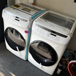 SAMSUNG WASHER AND GAS DRYER