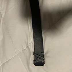 Louis Vuitton Belt Gray And Black for Sale in Auburn, WA - OfferUp