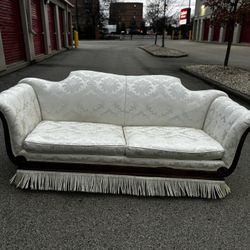 Victorian Vintage Sofa*FREE Delivery 🚚 