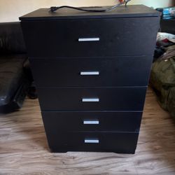 Black 5 drawer dresser