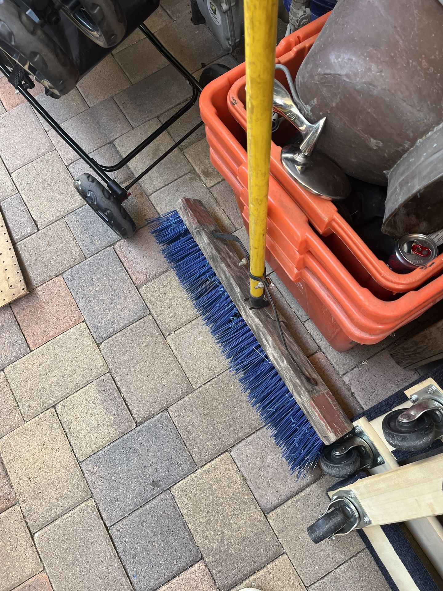 Heavy Duty Pushbroom