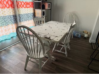 Farmhouse/Rustic Dining Room Table and 4 chairs