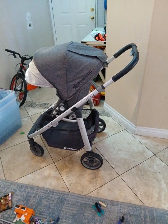Uppababy Cruz Stroller