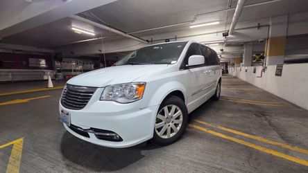 2016 Chrysler Town & Country