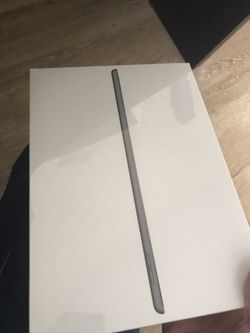 iPad 7th generation 32 gb brand new sealed WIFI