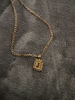 Gold 10k J Pendant Brand new