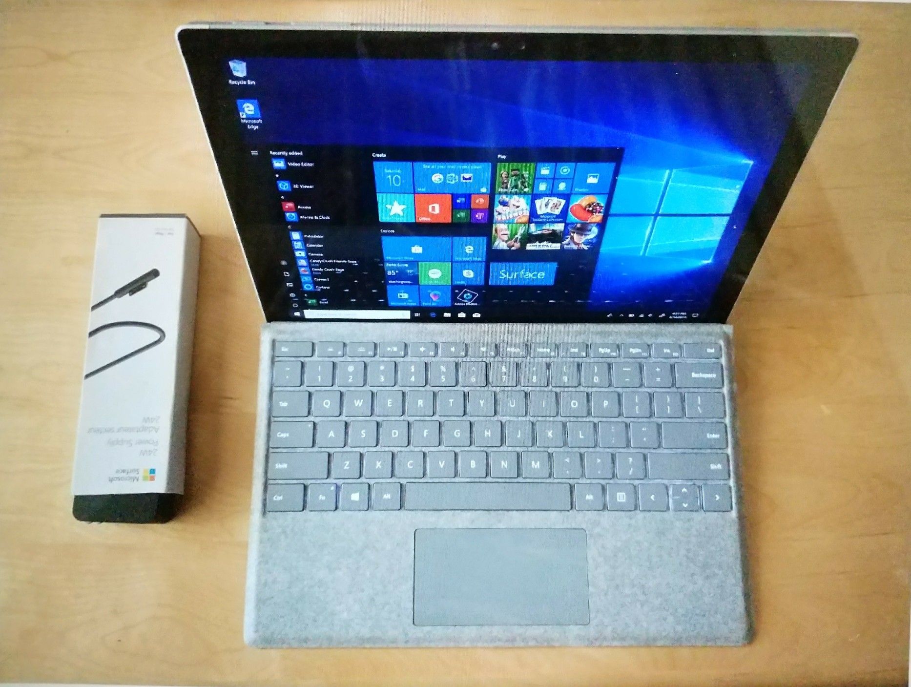 Surface Pro 4 Tab : Core i7-6650U/16GB RAM/512GB SSD + Keyboard