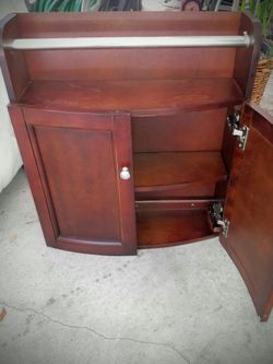 Towel rack. Also matching mini sink.