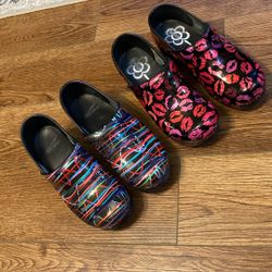 2 Pair Of 38 Bold Clogs 