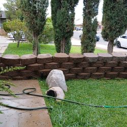 Big  Size Brick  Retaining  Blocks