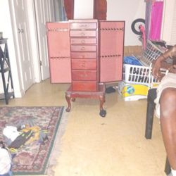 Jewelry Box Dresser 