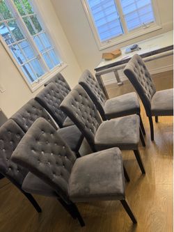 Dining chairs (8 pieces)