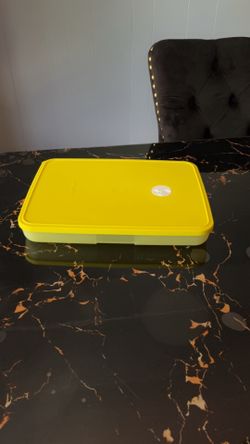 Weenie container