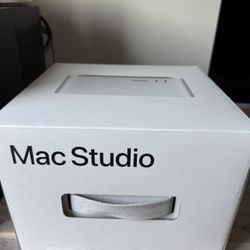 Apple Mac Studio M1 Ultra 64MB RAM 2TB SSD