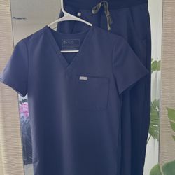Figs Quiet Navy Scrub Set