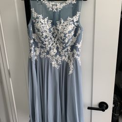 M-L Beautiful Dusty Blue Bridesmaid Dress 