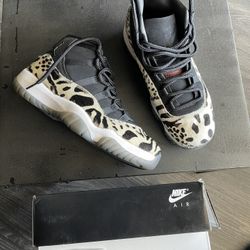 Jordan 11s Size 9.5 Men Or Size 11 Women