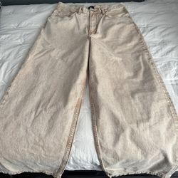 H&M Ultra Baggy