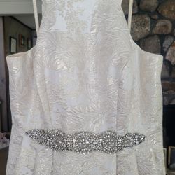 Gorgeous gown for any occasion. Size 8 
