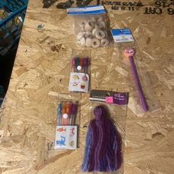 Assorted Home Craft Items Gel Pens Doll Pins Stylus And Yarn