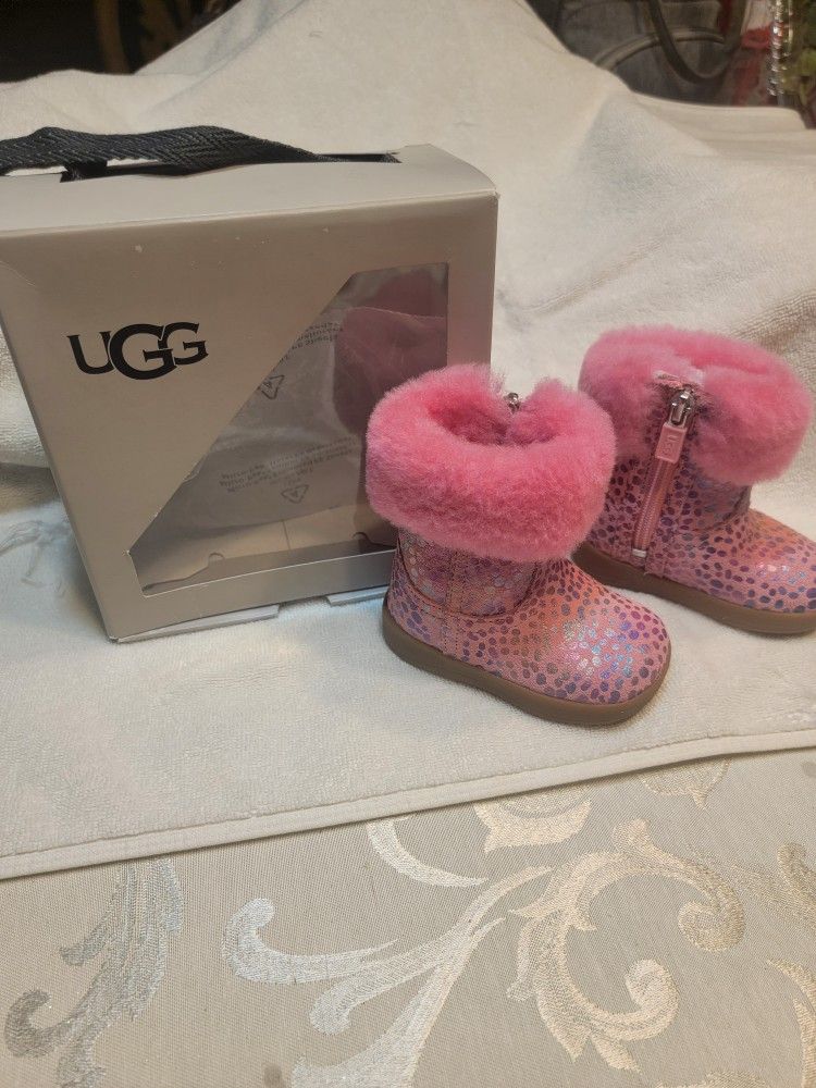 UGG TOTTLER PINK BOOTS
