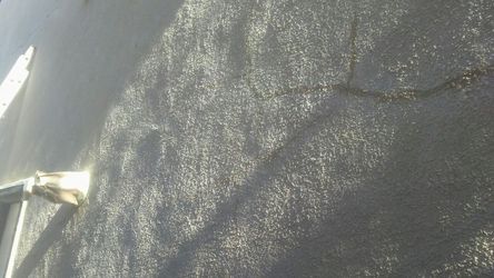 Bbb teareglo tu estaco Viejo y telo dejo nuevo manchas de tierra golpes. Craquiadas. Y todoloq yenga la casa por fuera