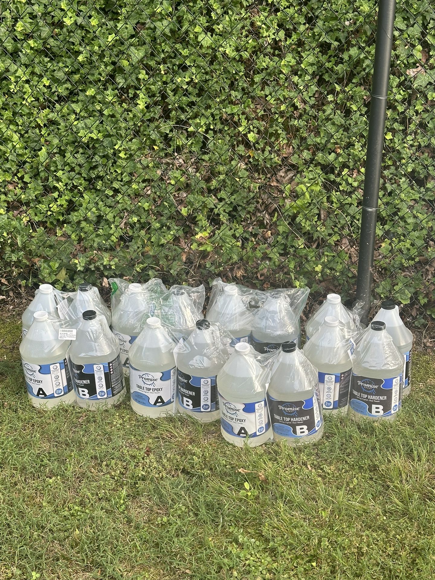 16 Gallons Table Top Epoxi Resin 