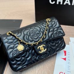 Black Leather Messenger Bag 