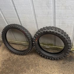Motocross tires