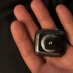 Apple Watch Series 4 “40mm”