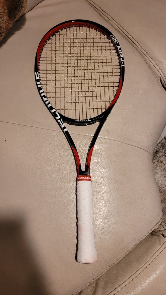 Tecnifibre Classic Tennis Racket T Flight 320 18x20 Grip 4 3/8 Great Condition Polymono