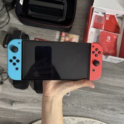 Nintendo switch OLED games included 