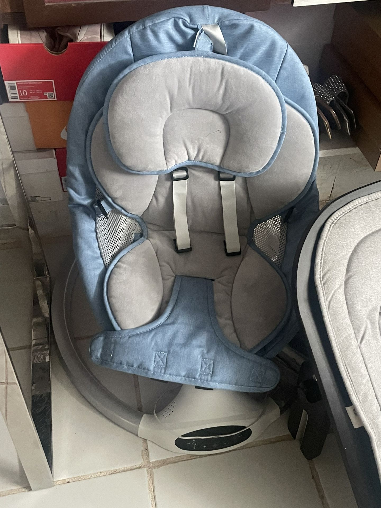 Baby swing