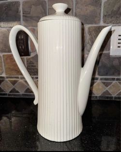 Vintage Tall White Porcelain Coffee / Tea Pot – Ribbed MCM Style
