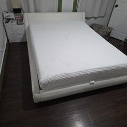 Queen Bed  With Bed Frame 
