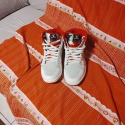 Air Jordan 1 Retro Bugs Bunny 2015 Size 11 In Great Condition  Or Trade For Electric Bike  Or Mini Bike  Or Scooter 🛵