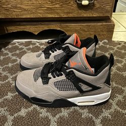Air Jordan 4 Taupe Haze GS Size 8.5Y – Clean Condition w/ Box