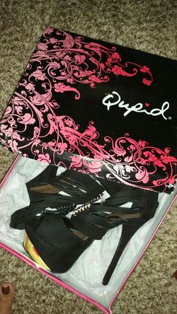 Brand new size 10 womans sandals