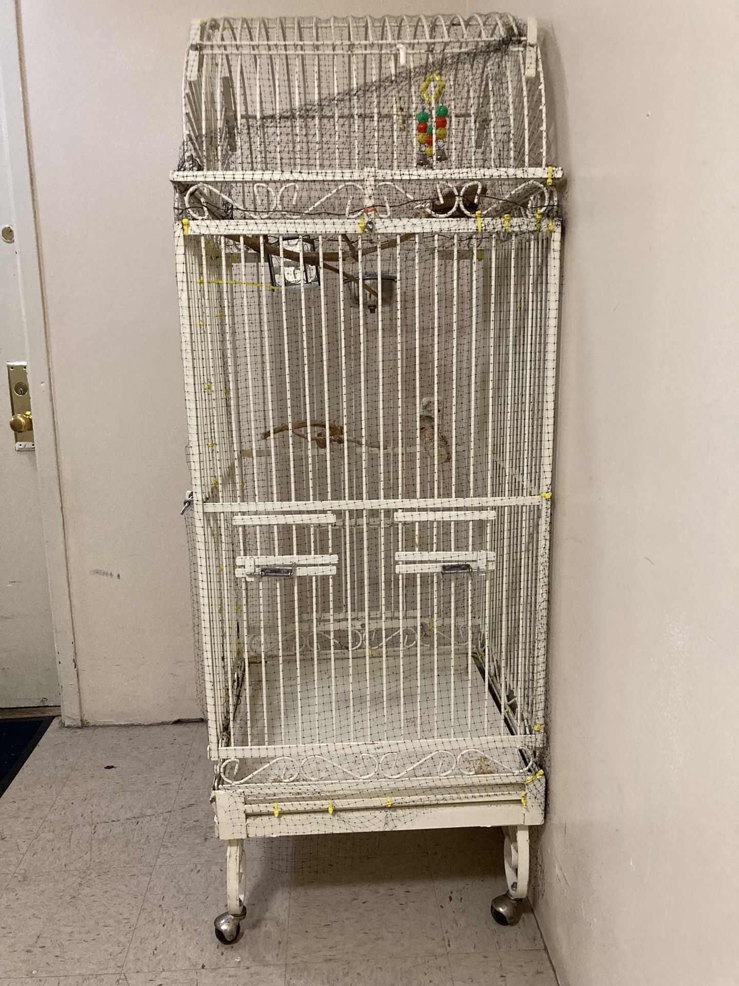 Steel Birdcage With Wheels