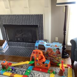 Vtech GoGo Smart Wheels Treasure Mountain Train Set