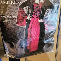 Vampiress Costume Plus Size