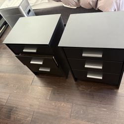 Queen Headboard (whole Frame) And 2 Nightstands Black 