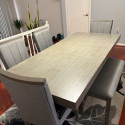  Dinning room table for sale 400 or OBO 