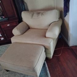 Lexington Single Person Couch With Ottoman