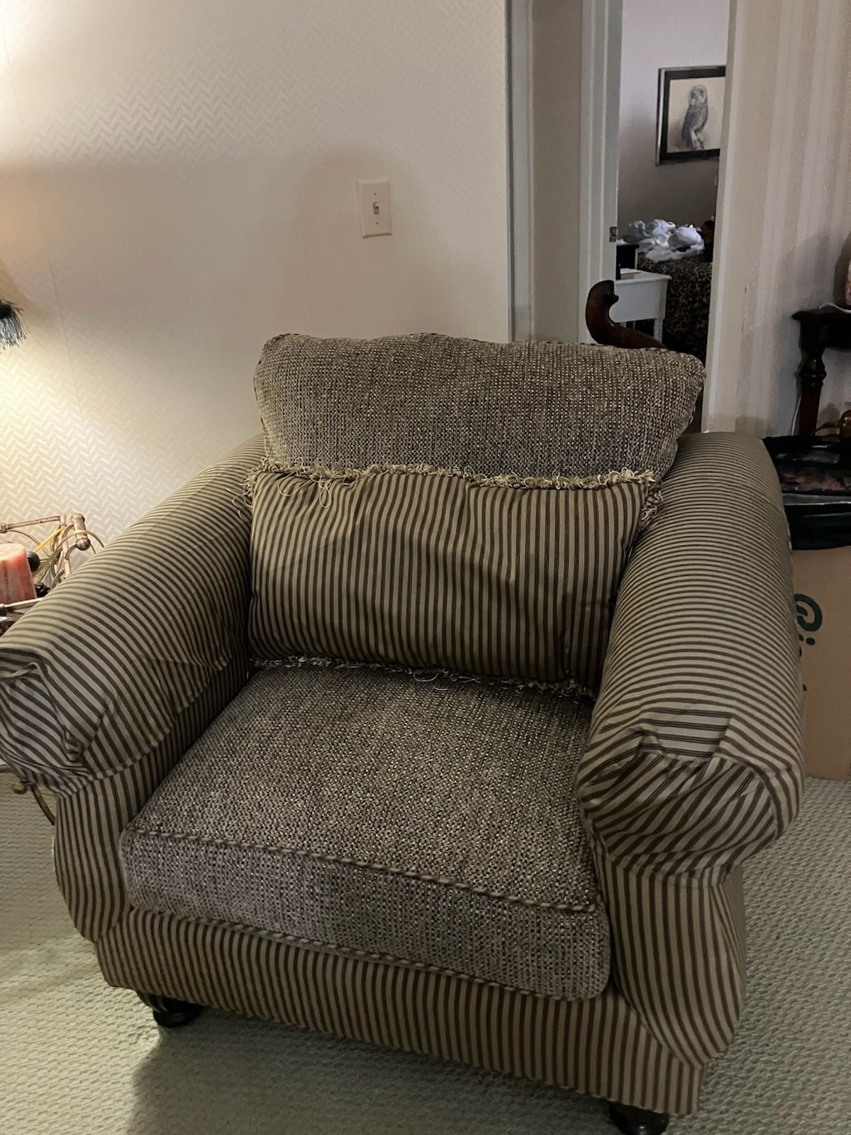 WIDE SINGLE CHAIR - CUSTOM MADE - Silk Armrest Covers Included / 