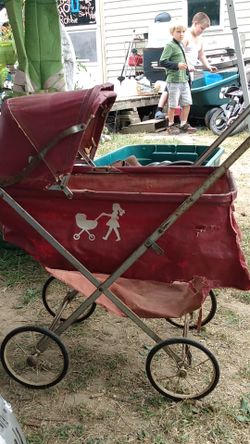 Vintage baby doll carriage